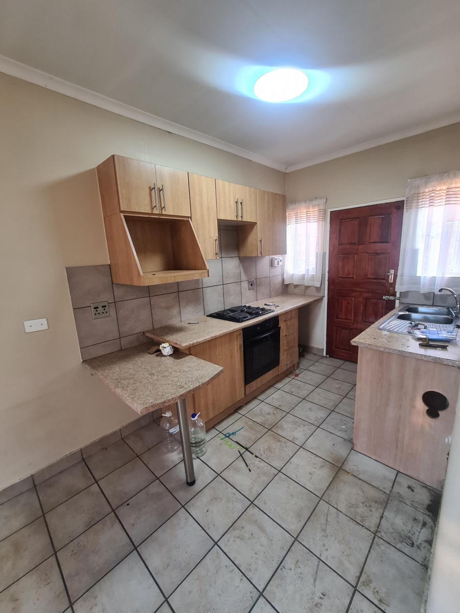 2 Bedroom Property for Sale in Vaalpark Free State